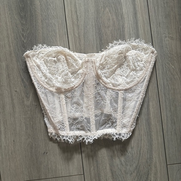 victoria secret white lace corset top - Picture 2 of 3
